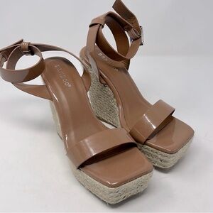 Bamboo Tan Patent Leather Square Toe Espadrille Platform Wedge Sandals Size 6